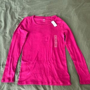 Never worn pink GAP long sleeved T-shirt size small